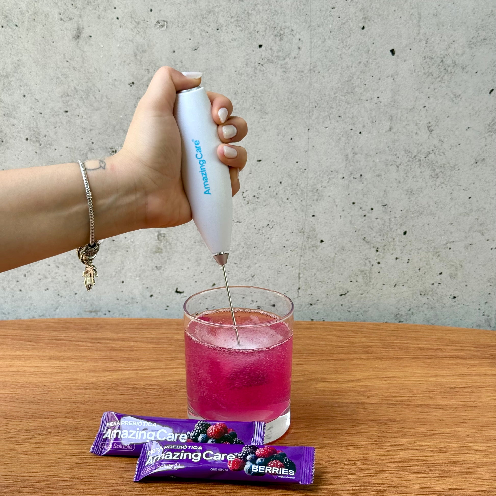 Mini Batidor Eléctrico - Amazing Care® | Electrolitos Hidratantes